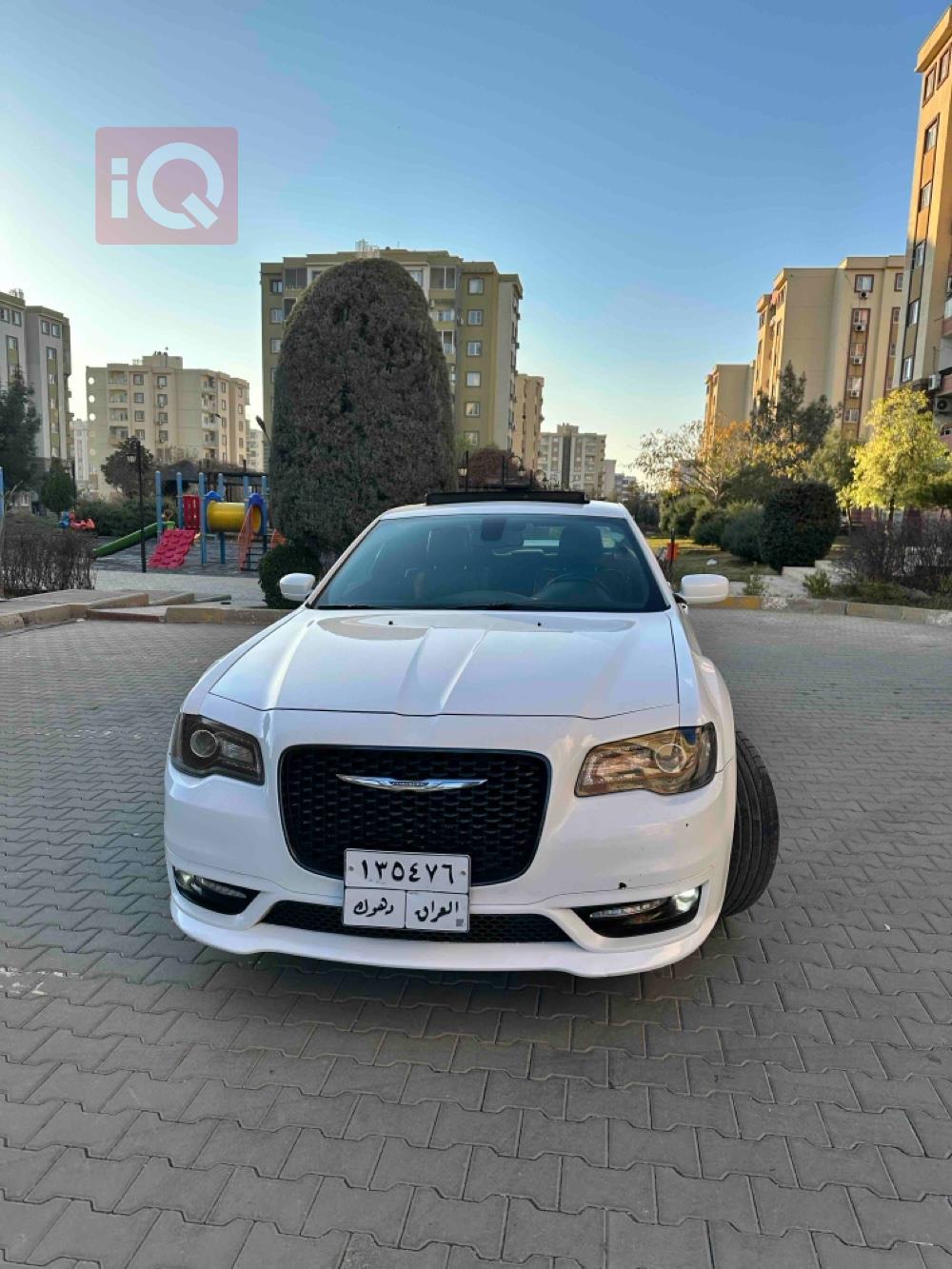 کرایسلەر 300